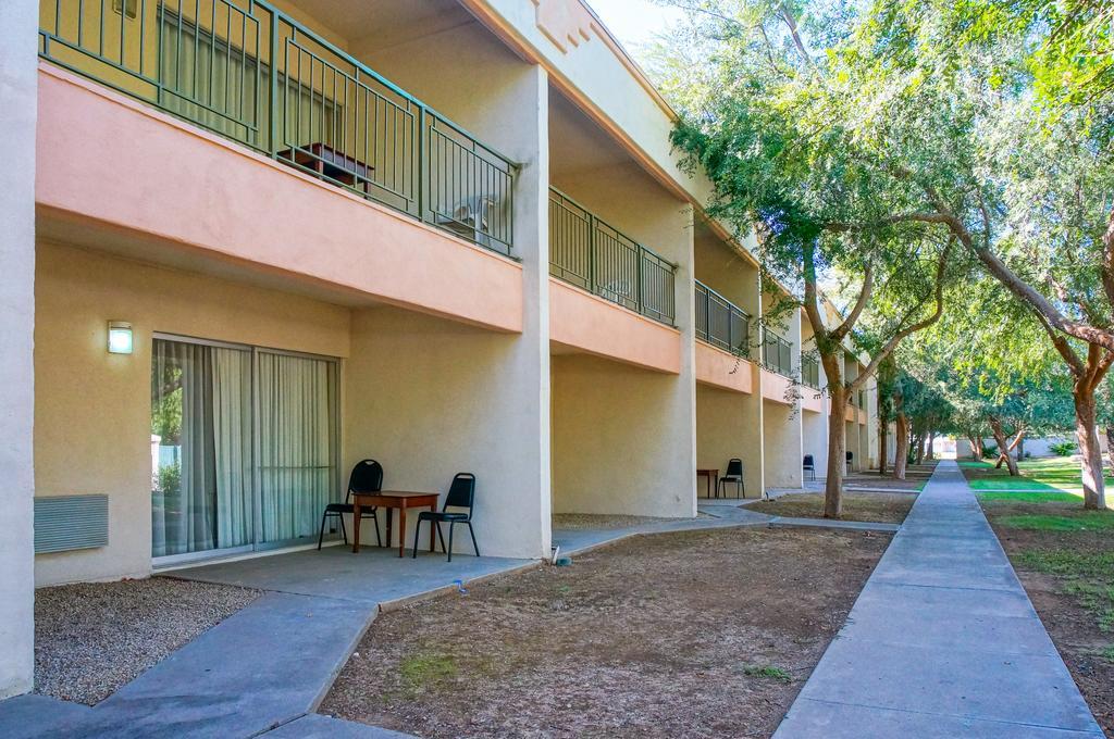 Windemere Hotel & Conference Center Mesa Exterior photo