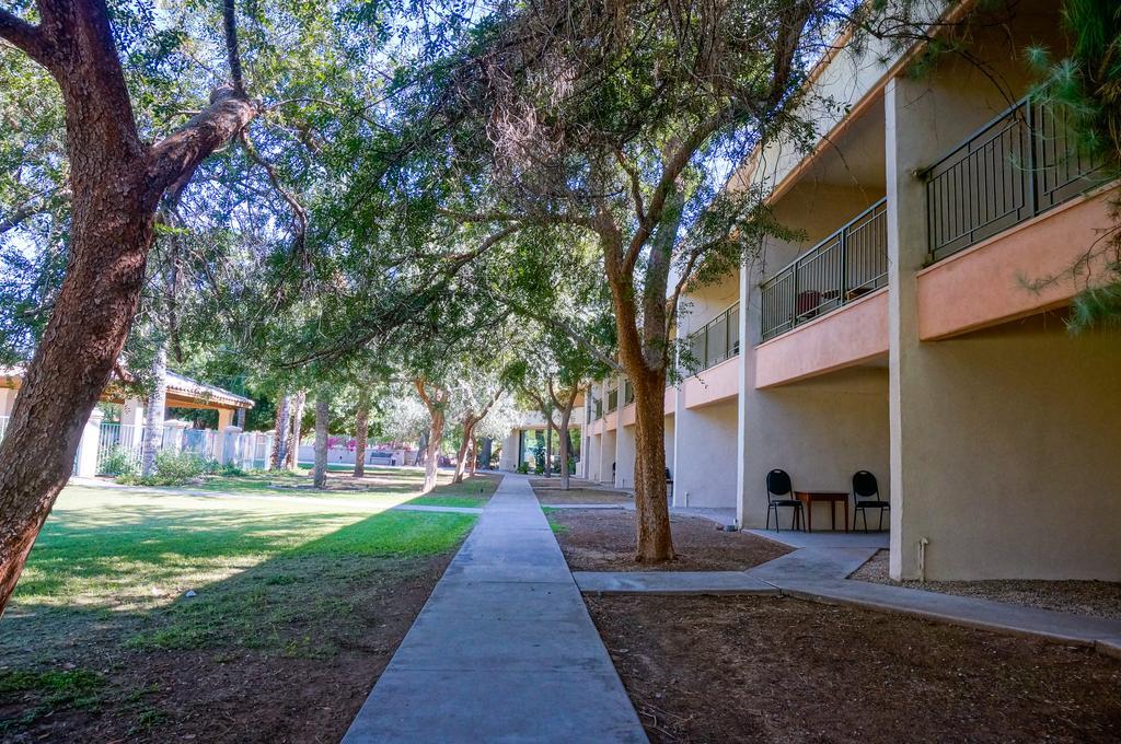 Windemere Hotel & Conference Center Mesa Exterior photo